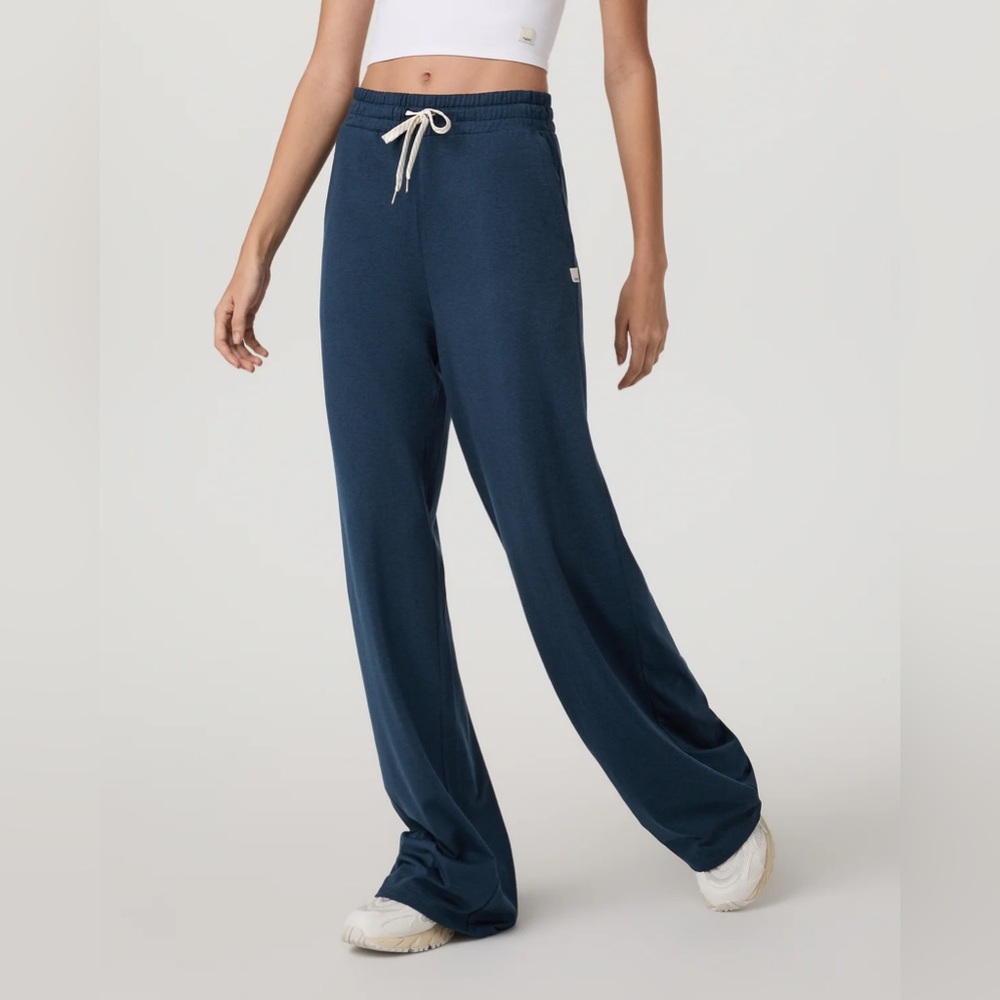 NEW Vuori Halo Essential Wideleg Pant in Blue Coast Heather